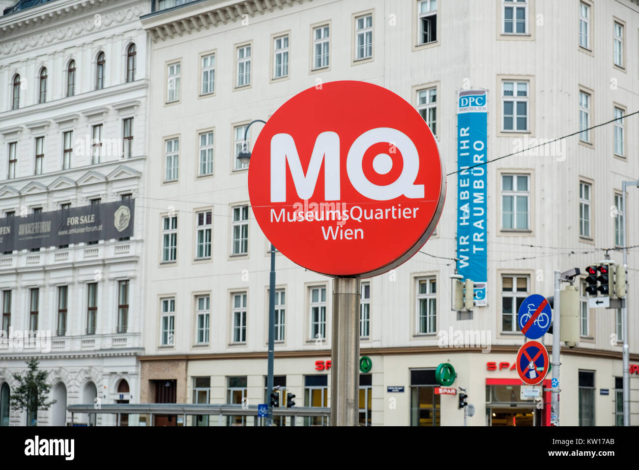 Mq Signs Museums Quartier (MQ) sign, Vienna, Austria Stock Photo - Alamy
