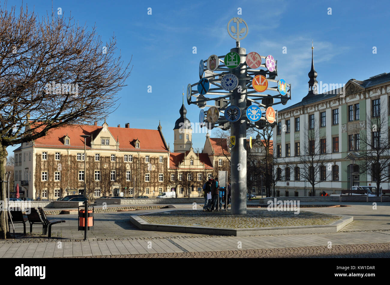 Riesa, Zunftbaum und Rathaus Stock Photo Alamy