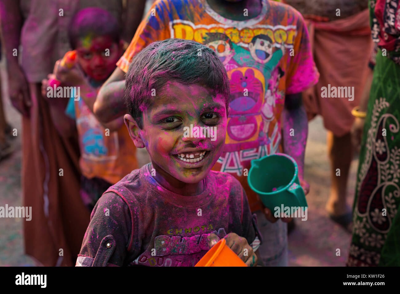 holi in kochi