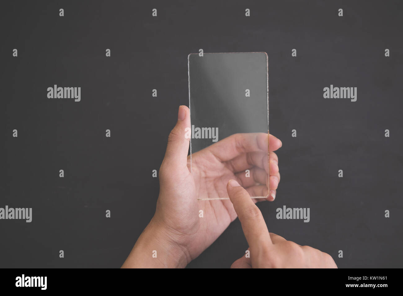 Bart Weber - Futuristic cellphone, image size:1300x956