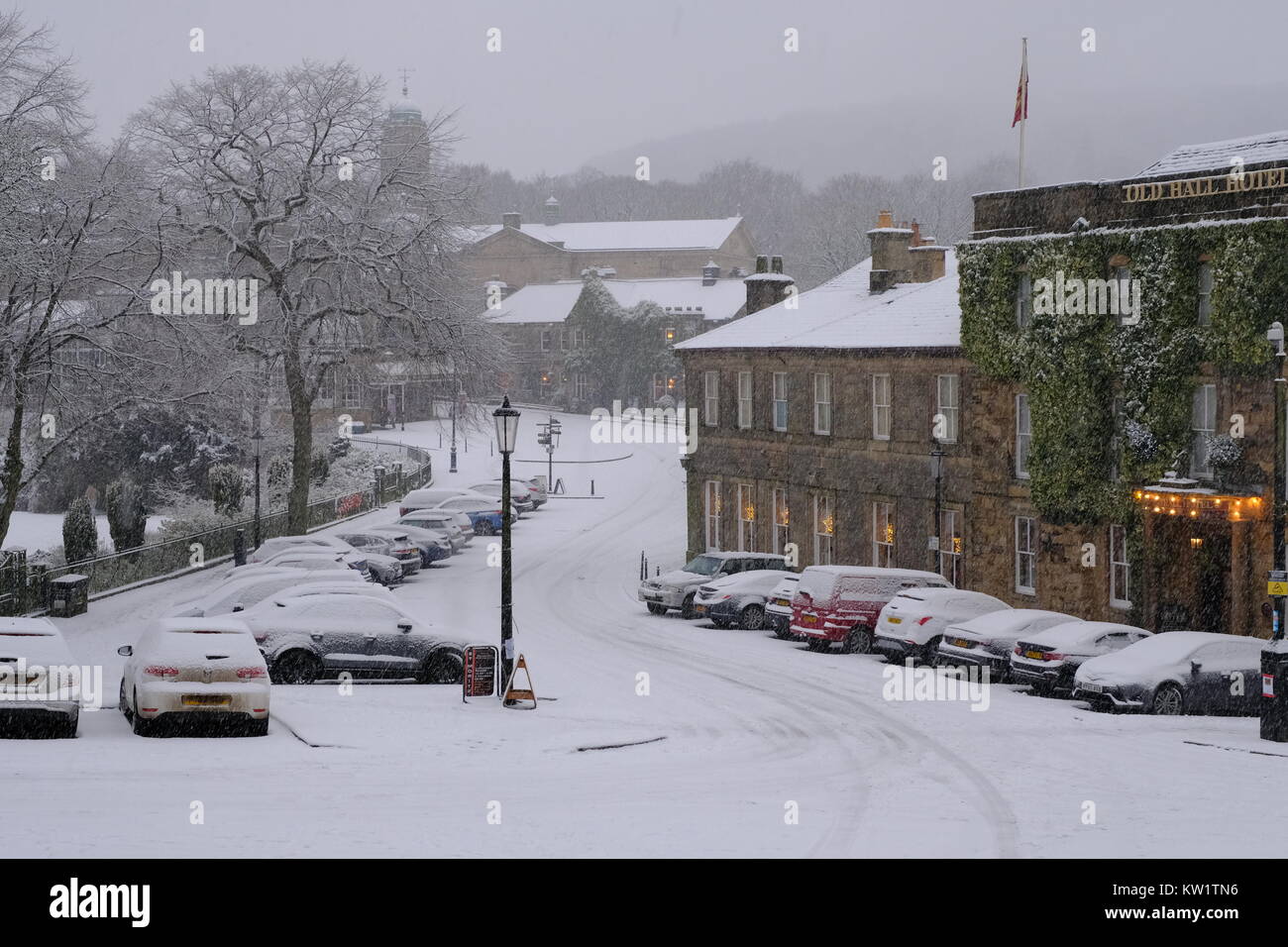Buxton, Derbyshire. Overnight snow in the Peak  District. The Old Hall Hotel Stock Photo