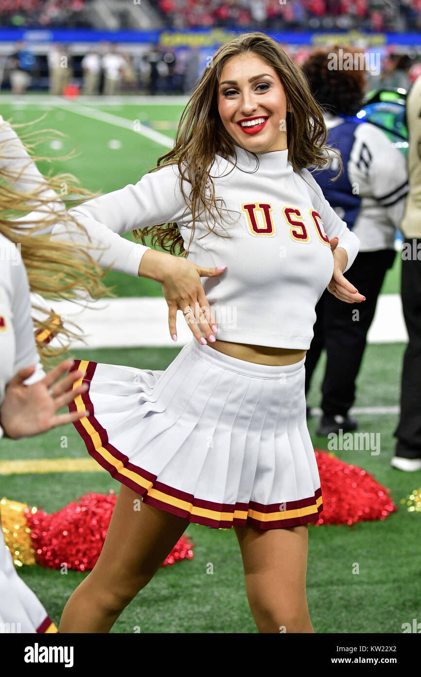 Arlington, Texas, USA. 29th December, 2017. USC Cheerleaders during an NCAA football game between the USC Trojans and the Ohio State Buckeyes at the Good Year Cotton Bowl at AT&T Stadium, Arlington, Texas. Credit: Cal Sport Media/Alamy Live News Stock Photo