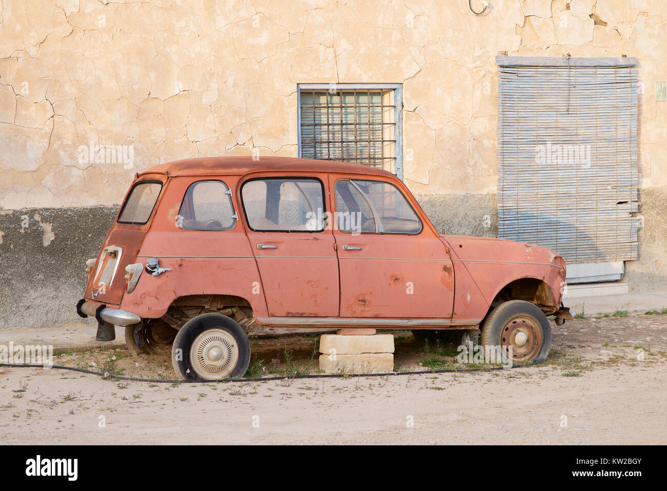 Renault 4l High Resolution Stock Photography And Images Alamy Renault 4l High Resolution Stock Photography And Images Alamy