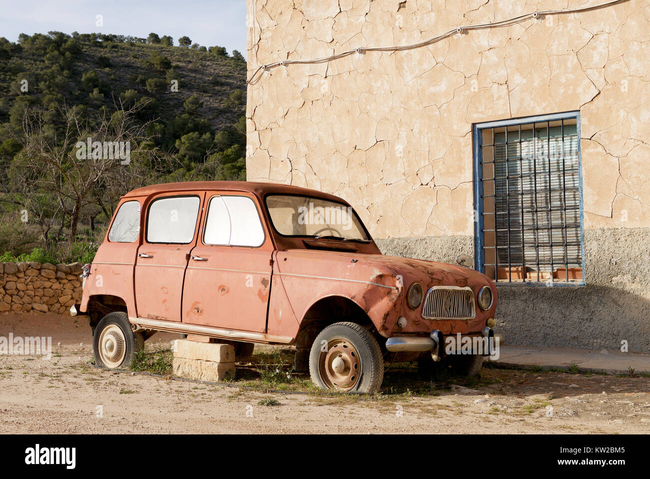 Renault 4l High Resolution Stock Photography And Images Alamy Renault 4l High Resolution Stock Photography And Images Alamy