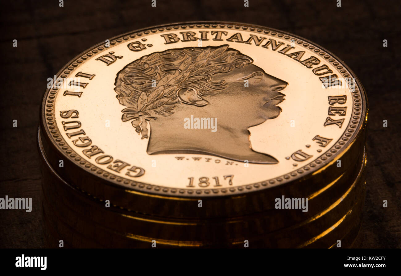 Fake gold sovereigns hires stock photography and images Alamy