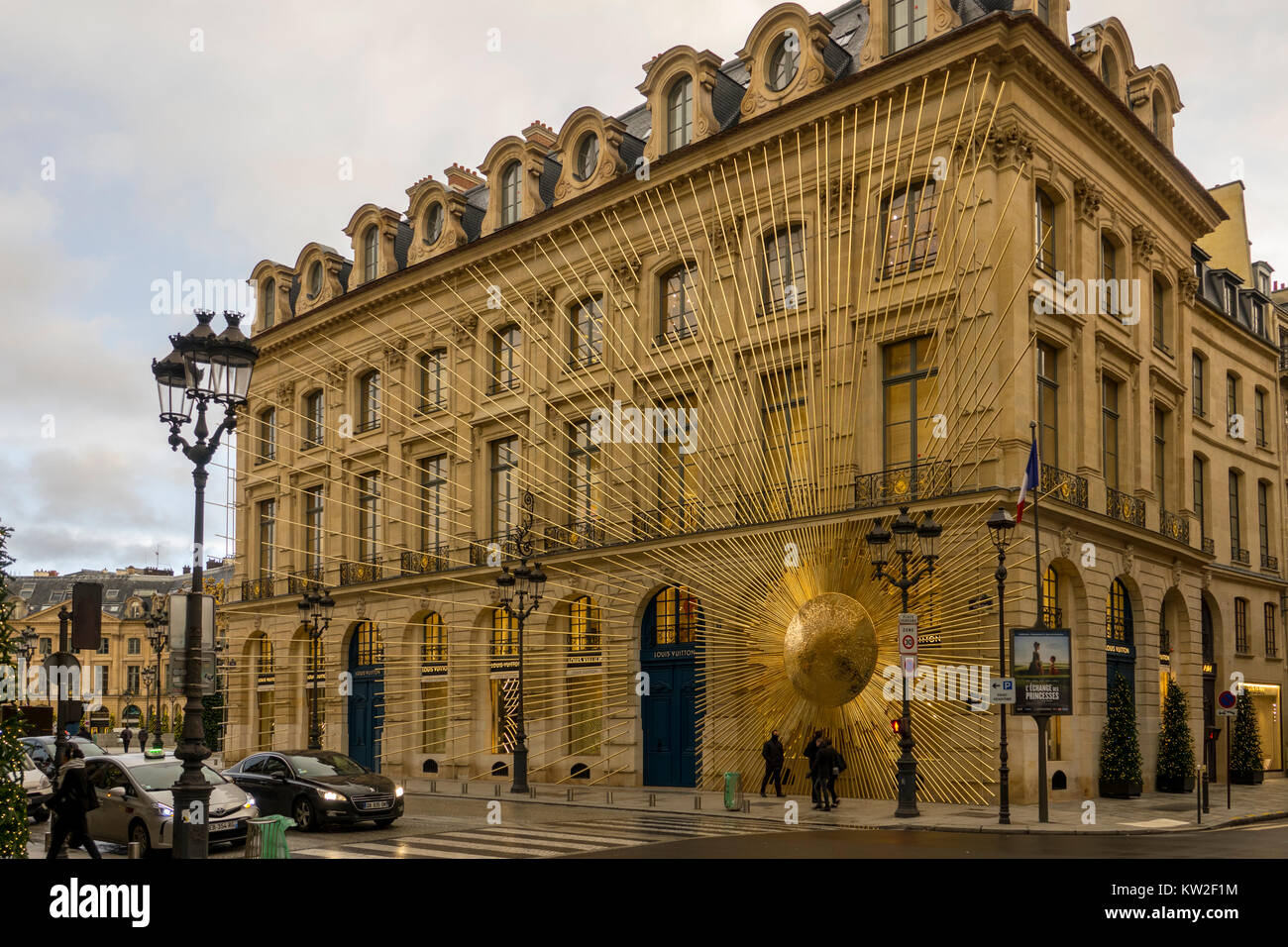 Luxury Boutique of Louis Vuitton at Place Vendome in Paris, France. View of  Wonderful Showcase Editorial Photography - Image of modern, house: 268858907