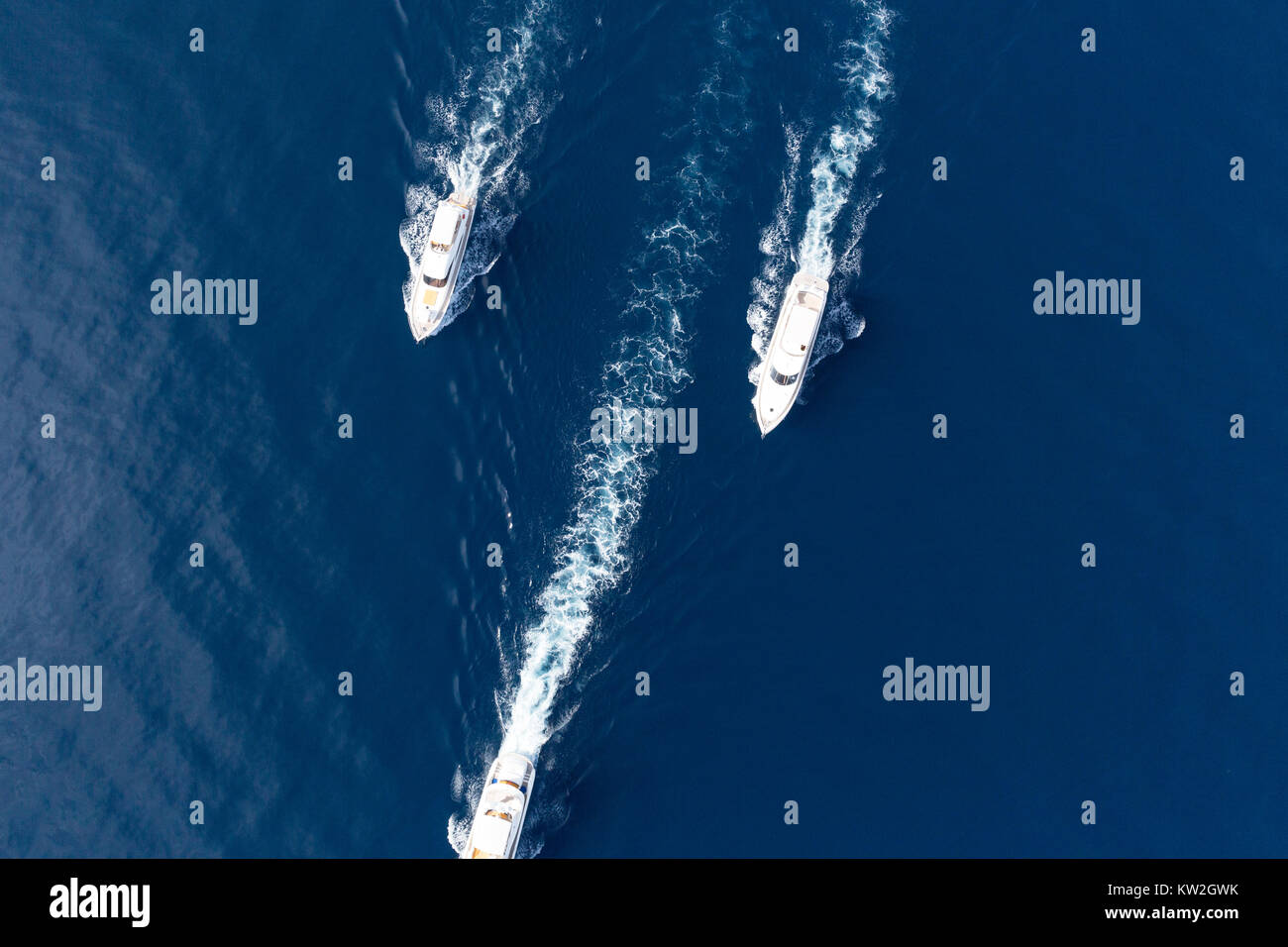 Aerial view of luxury yacht Stock Photo - Alamy