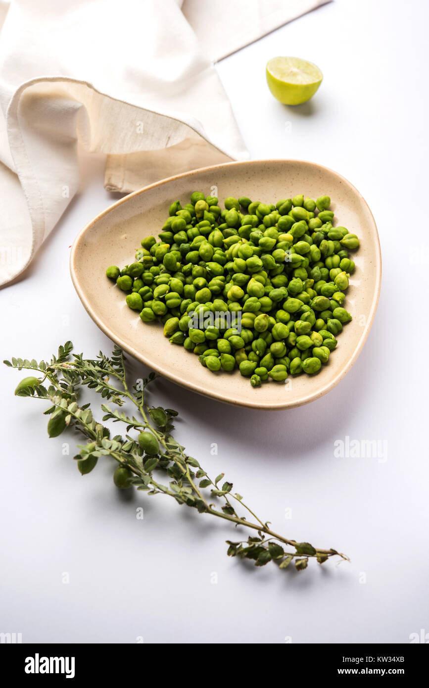 Fresh Green Chickpeas or Chick peas also known as harbara or harbhara