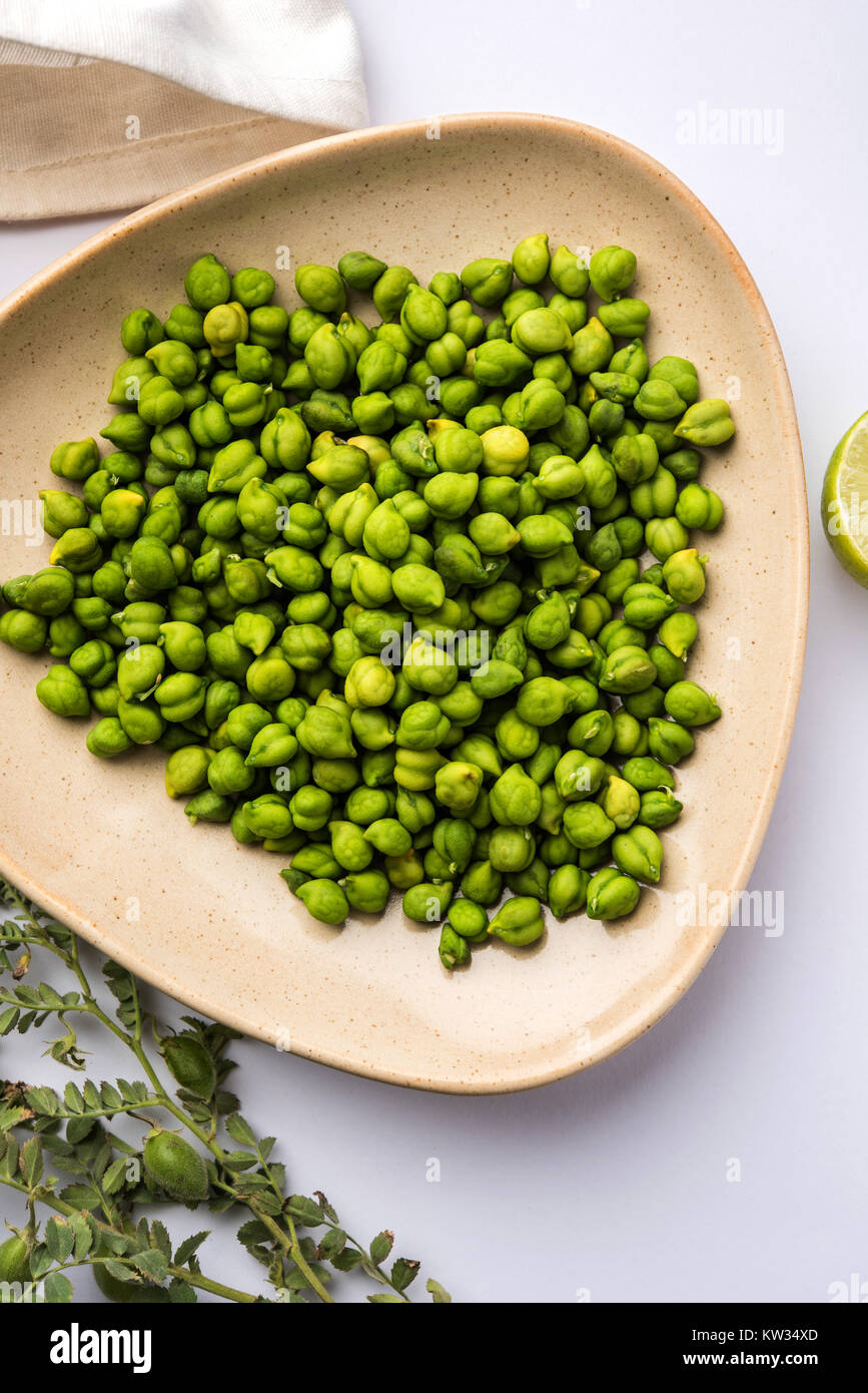 Fresh Green Chickpeas or Chick peas also known as harbara or harbhara