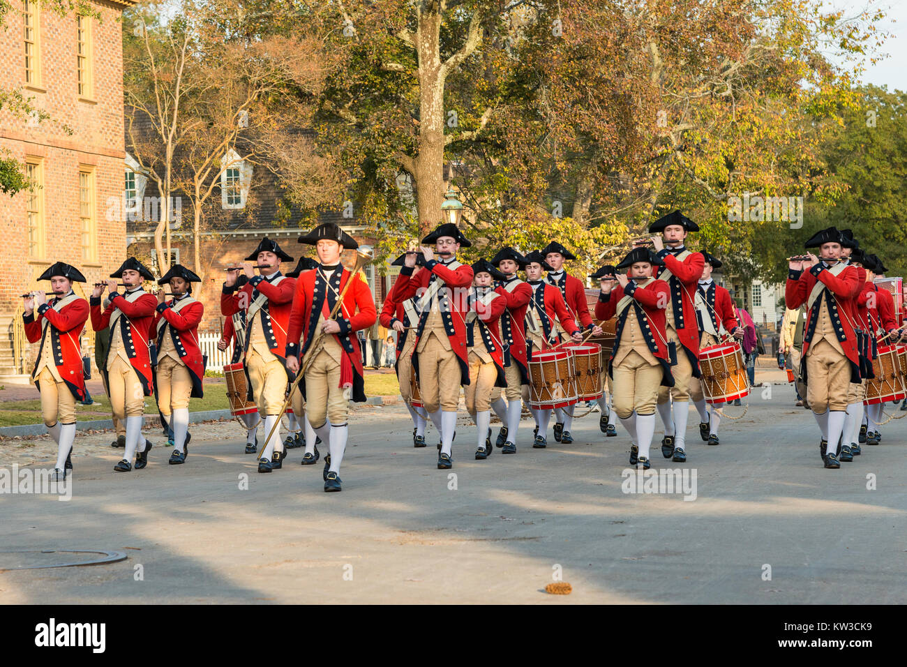 Colonial Williamsburg Fife and Drum corps marching in Duke of Gloucester Street. Stock Photo