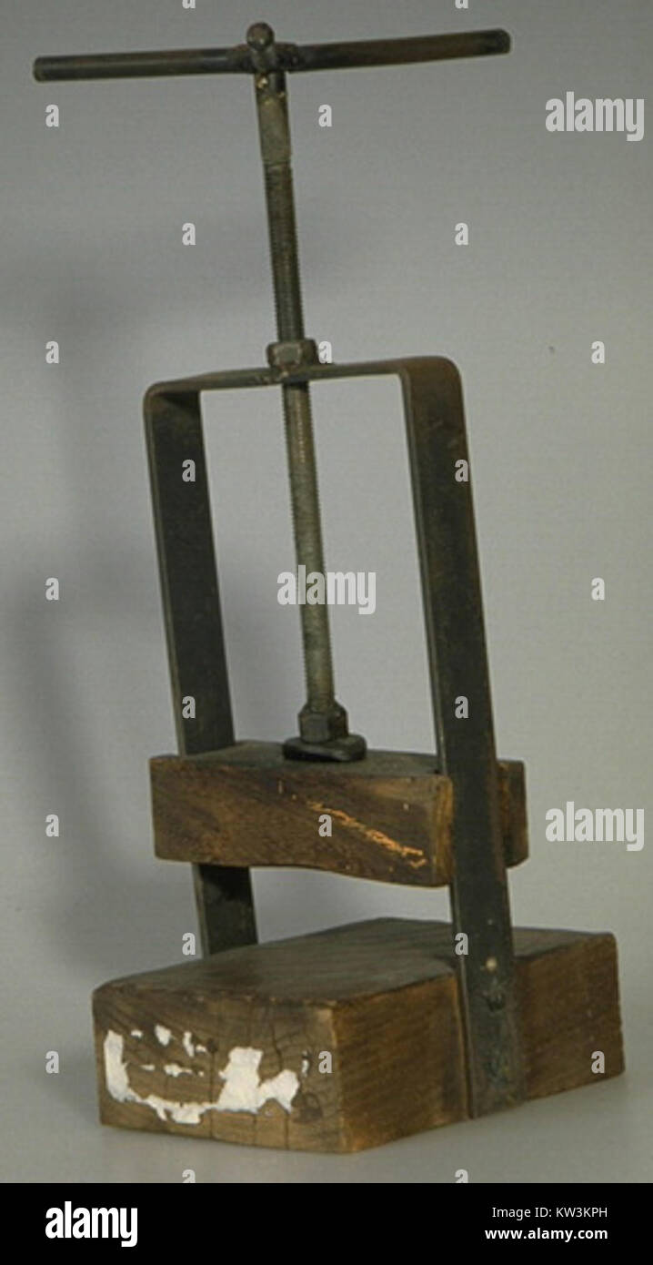 Instrument de torture seconde Guerre mondiale 0107040 Stock Photo
