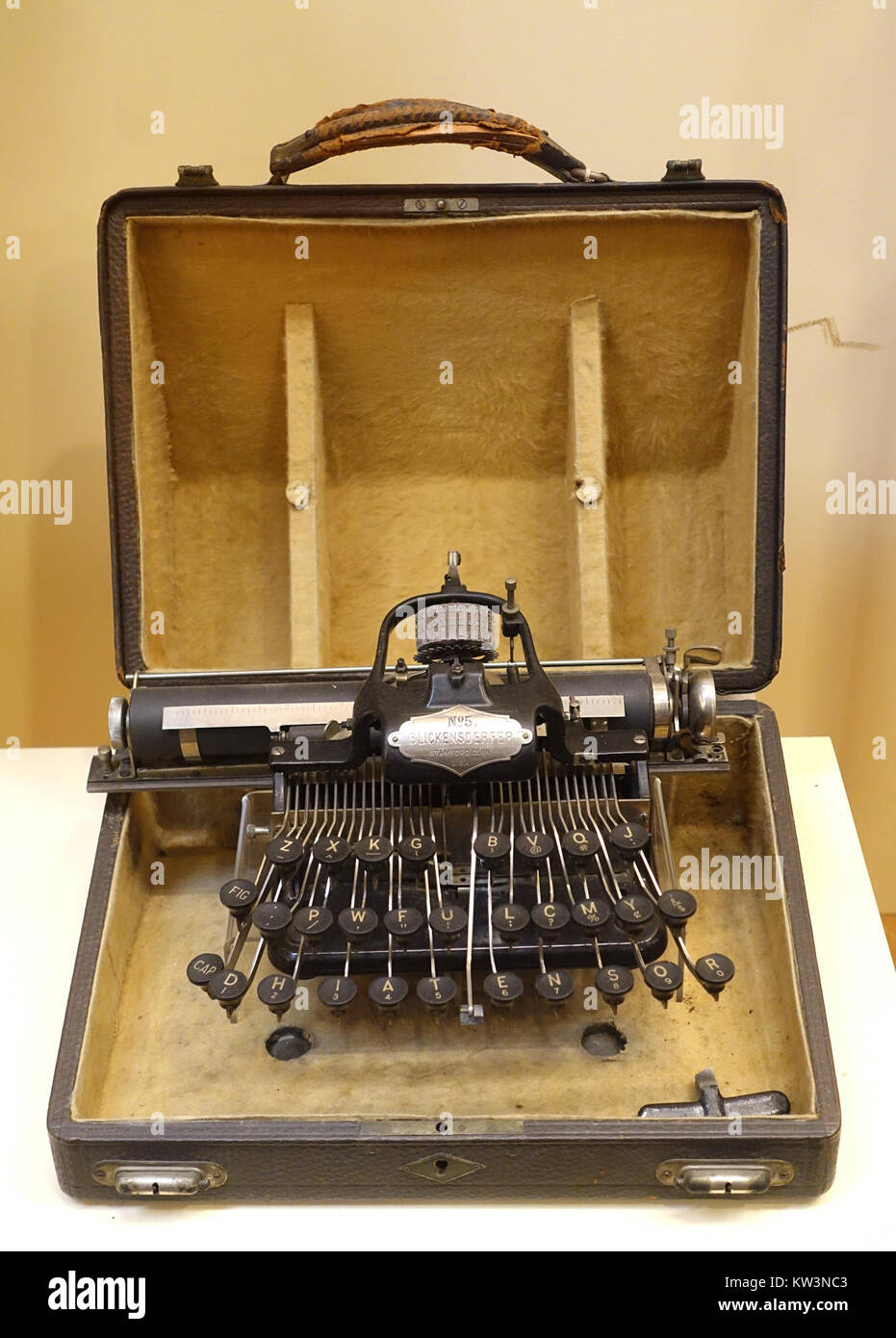 Blickensderfer No. 5 Portable Typewriter, 1889, made by Blickensdorf
