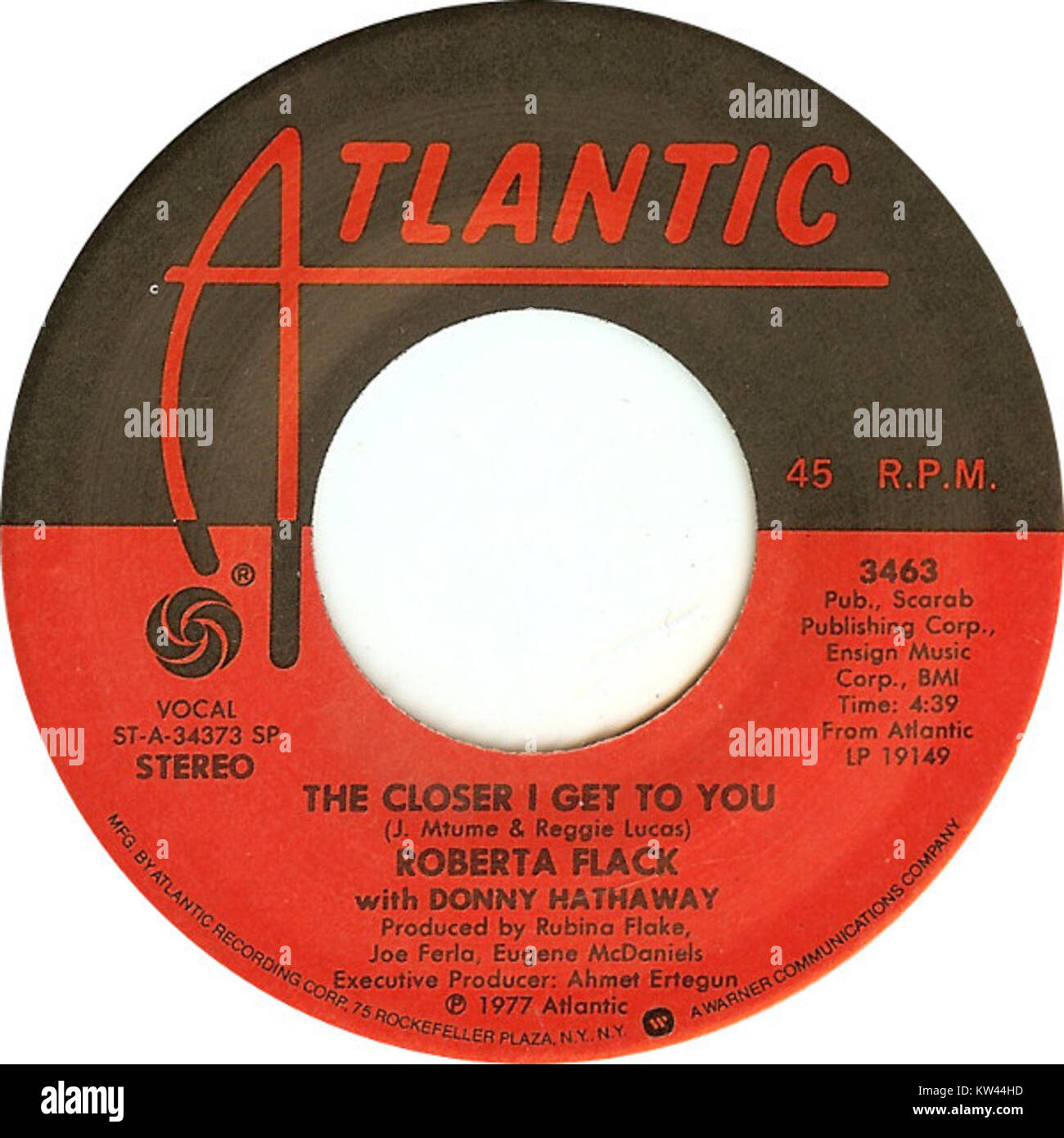 The Close I Get to You by Roberta Flack and Donny Hathaway US vinyl A side label Stock Photo