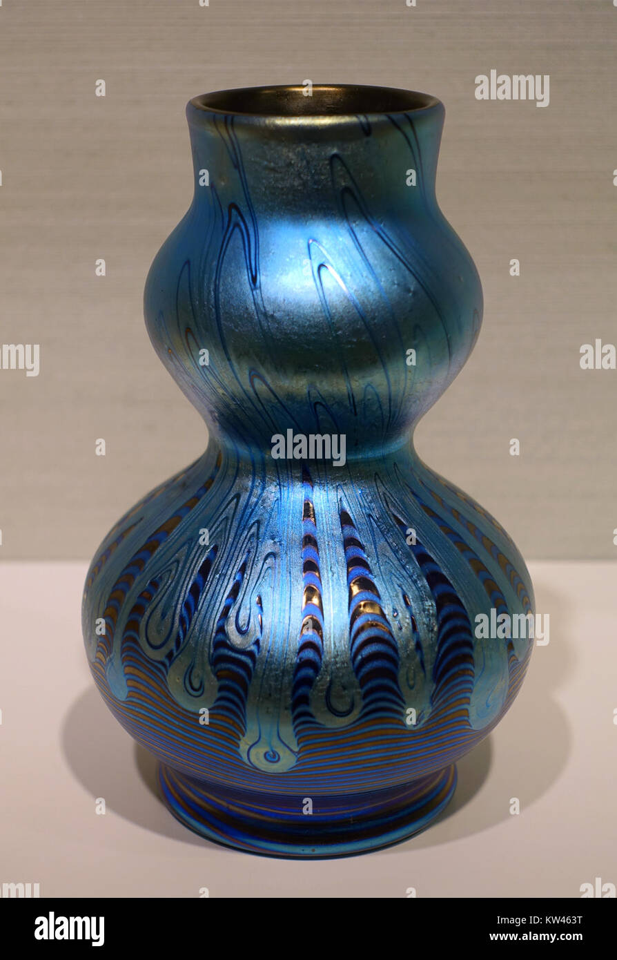 Blue vase, Firma Johann Loetz Witwe, Klostermuhle Bohmen, c. 1900, glass   Hessisches Landesmuseum Darmstadt   Darmstadt, Germany   DSC00851 Stock Photo