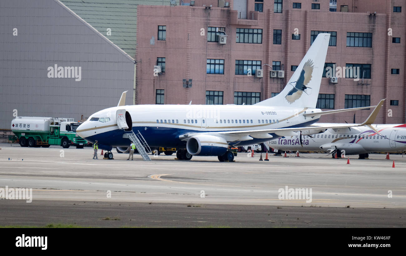 Boeing 737 79V(BBJ) B 09590 at Taipei Songshan Airport 20161220 Stock Photo