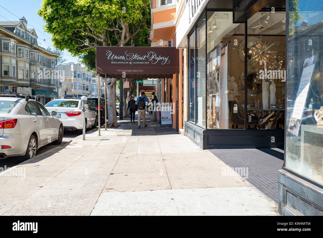 Street scene on a sunny day in the Cow Hollow neighborhood of San