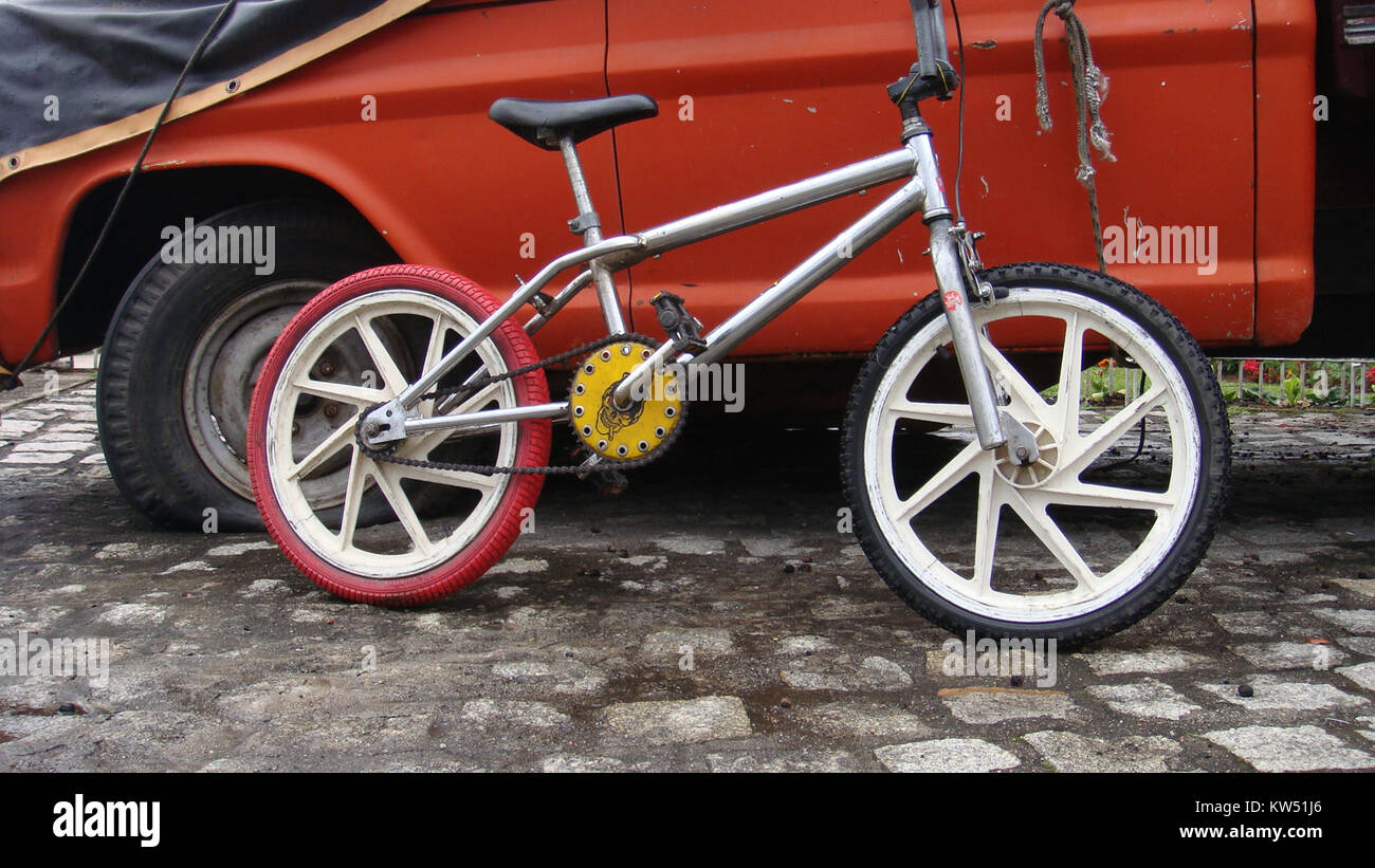 Bicicleta consertada Stock Photo