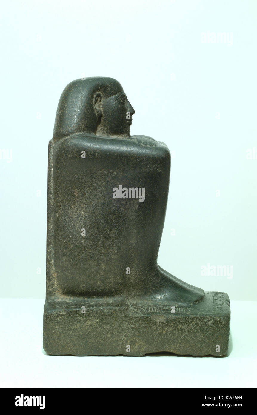 Block Statue of a Prophet of Montu and Scribe Djedkhonsuefankh, son of Khonsumes and Taat MET 07.228.27 right rgb Stock Photo