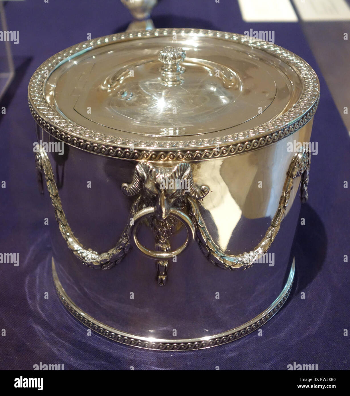 A silver biscuit box made by British silversmith Paul Storr in 1812, now housed in the Huntington Museum of Art, known for its craftsmanship and historical significance. Stock Photo