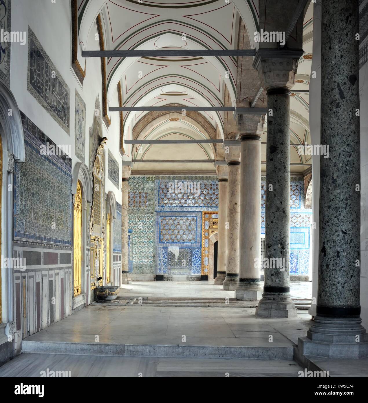 Exterior of the Topkapi Palace.Istanbul Turkey Stock Photo - Alamy