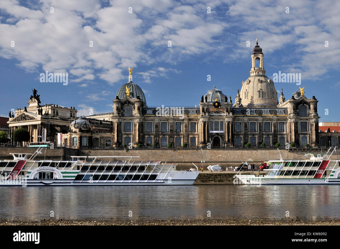 Academy of arts and dome of the Church of Our Lady, Dresden, Kunstakademie und Kuppel der Frauenkirche Stock Photo