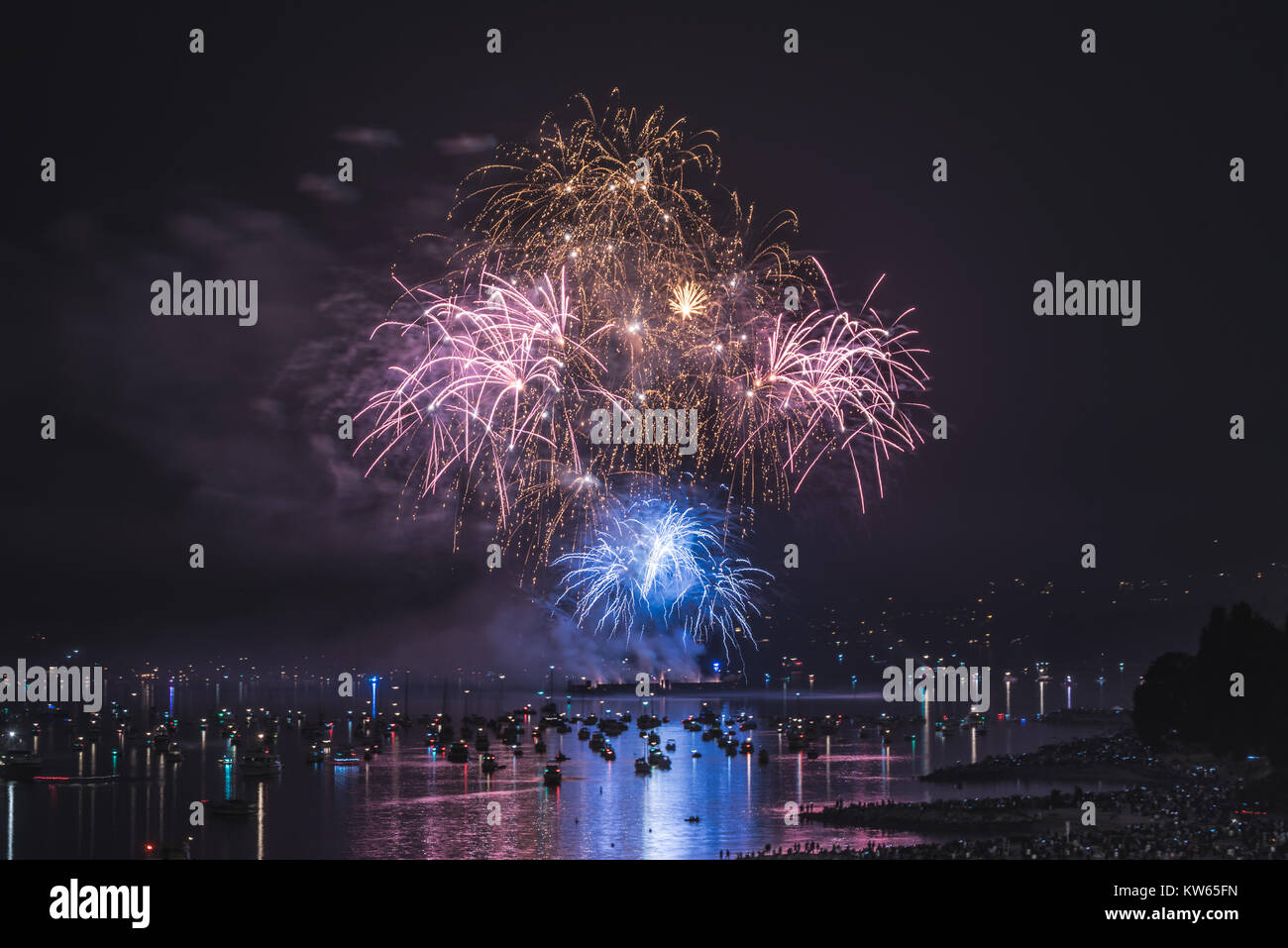 celebration-of-light-vancouver-fireworks-stock-photo-alamy