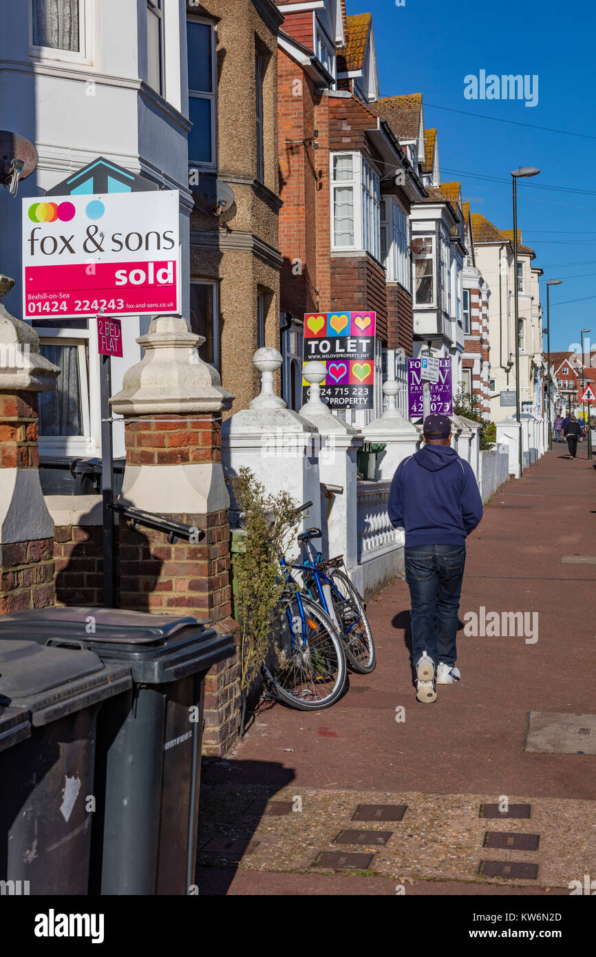Man rubbish bin uk hires stock photography and images Alamy