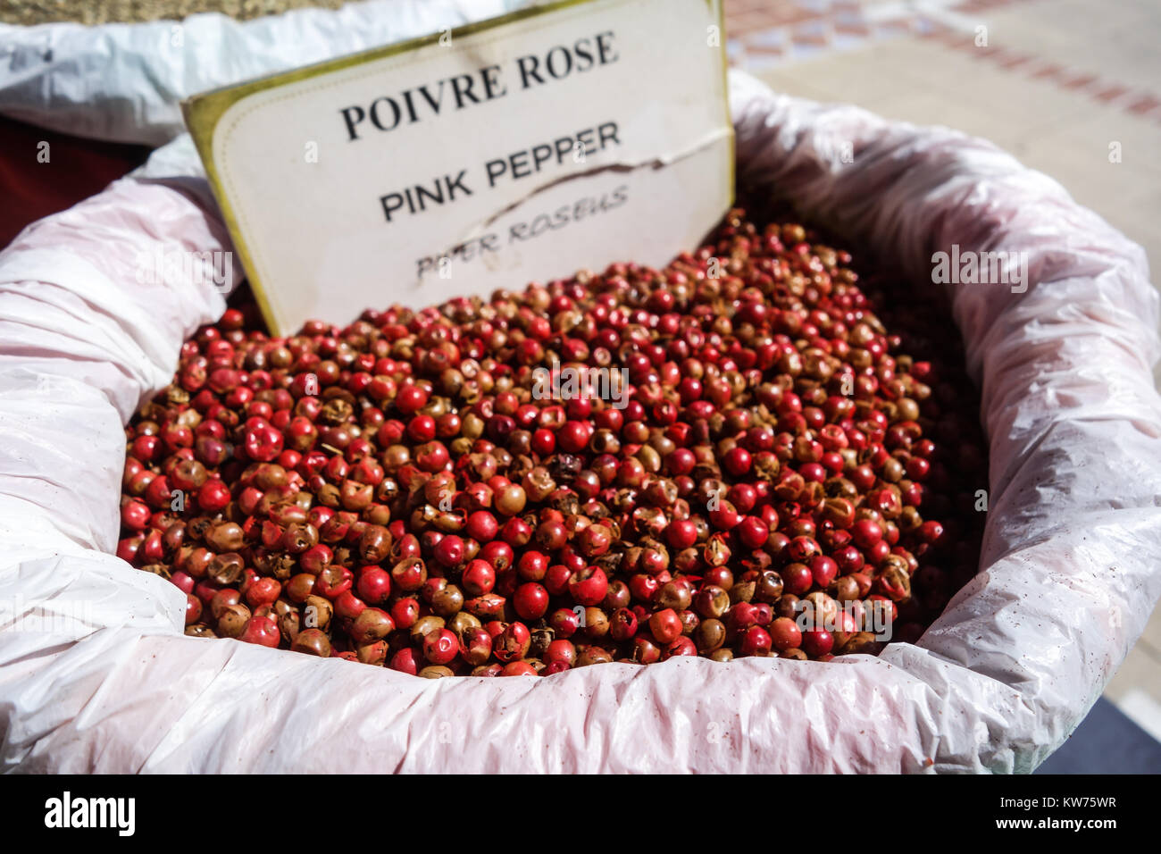 Spice Basket at a carribean Spice Market Stock Photo Alamy