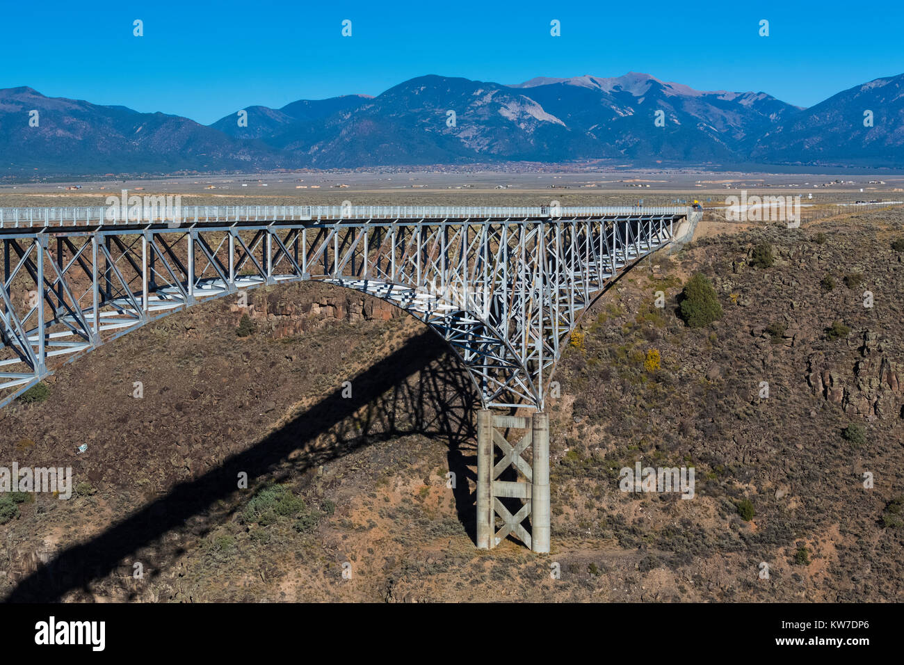 Rio Grande Gorge Bridge spanning the Rio Grande Gorge and carrying US Route 94 high above the river, Rio Grande del Norte National Monument, New Mexic Stock Photo