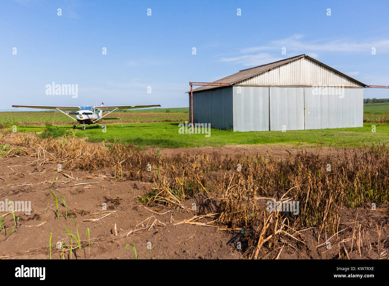 Grass Airstrip High Resolution Stock Photography and Images Alamy