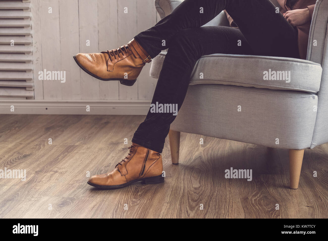Classic Style Light Brown Shoes for Men