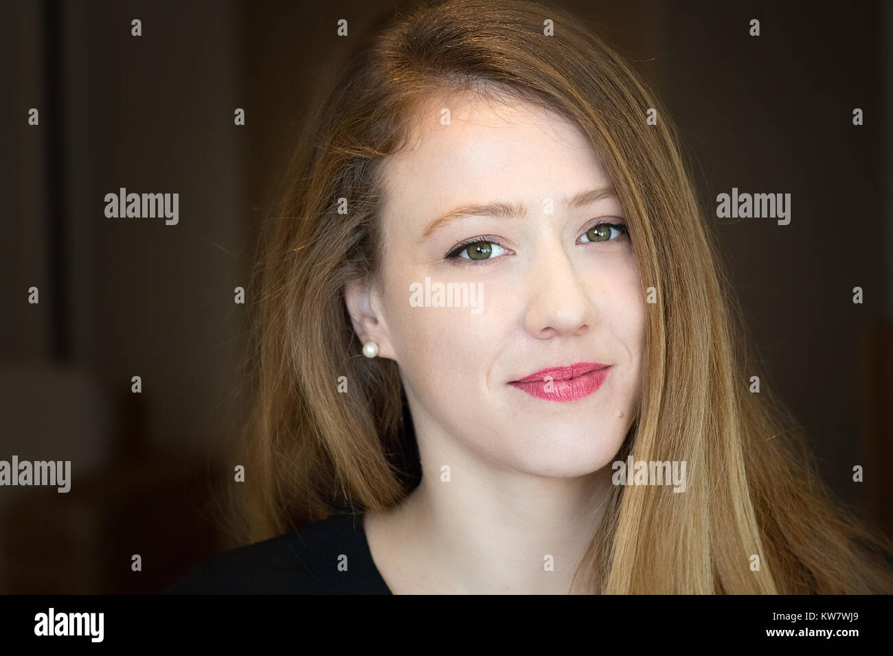 Closeup natural looking hi-res stock photography and images - Alamy