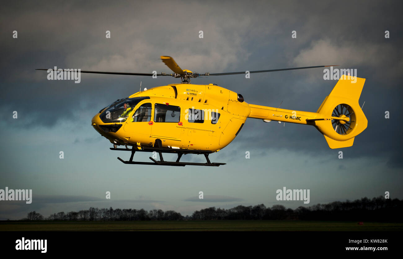 yellow-helicopter-taking-off-hi-res-stock-photography-and-images-alamy