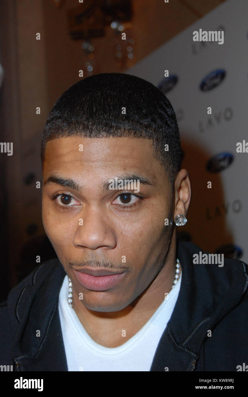 LAS VEGAS - NOVEMBER 02: Singer Nelly arrives at his surprise birthday