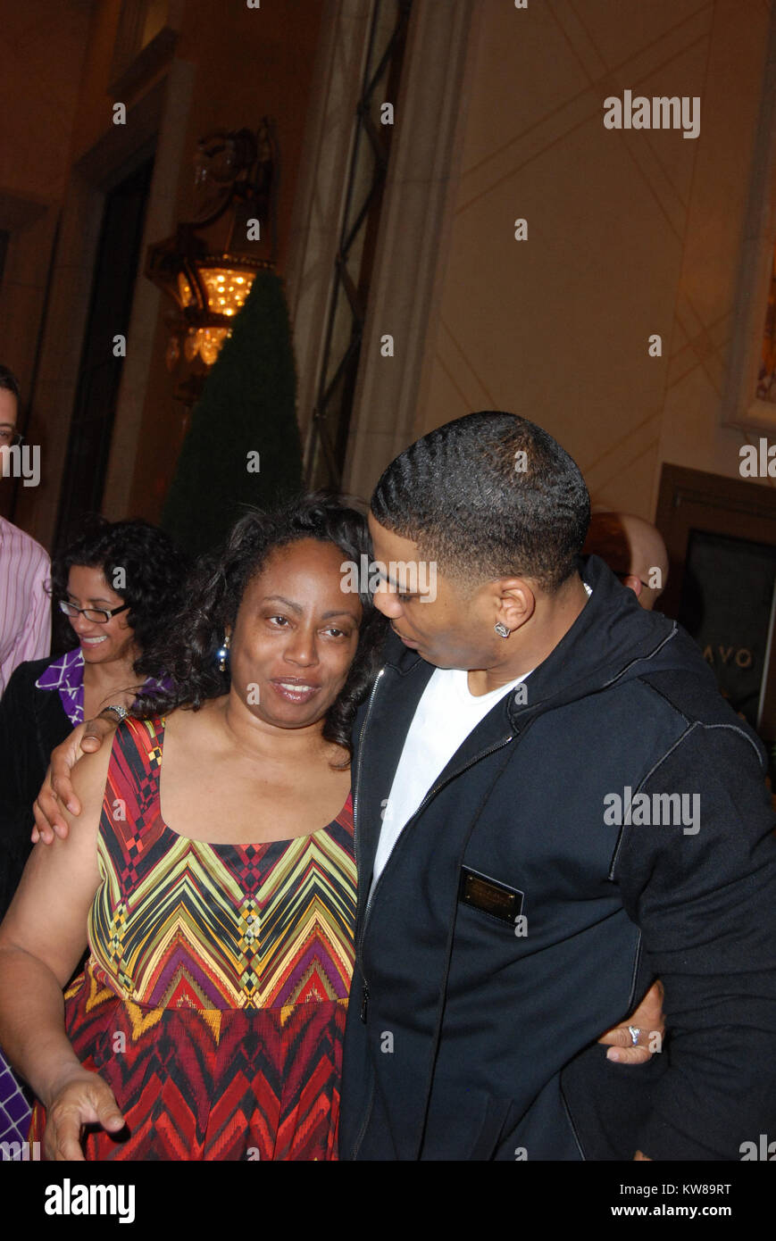 LAS VEGAS - NOVEMBER 02: Singer Nelly arrives at his surprise birthday