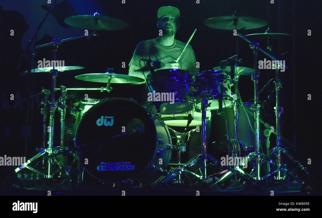 HOLLYWOOD FL NOVEMBER 13 Robert Van Winkle aka Vanilla Ice performs at Footy's Bubbles n