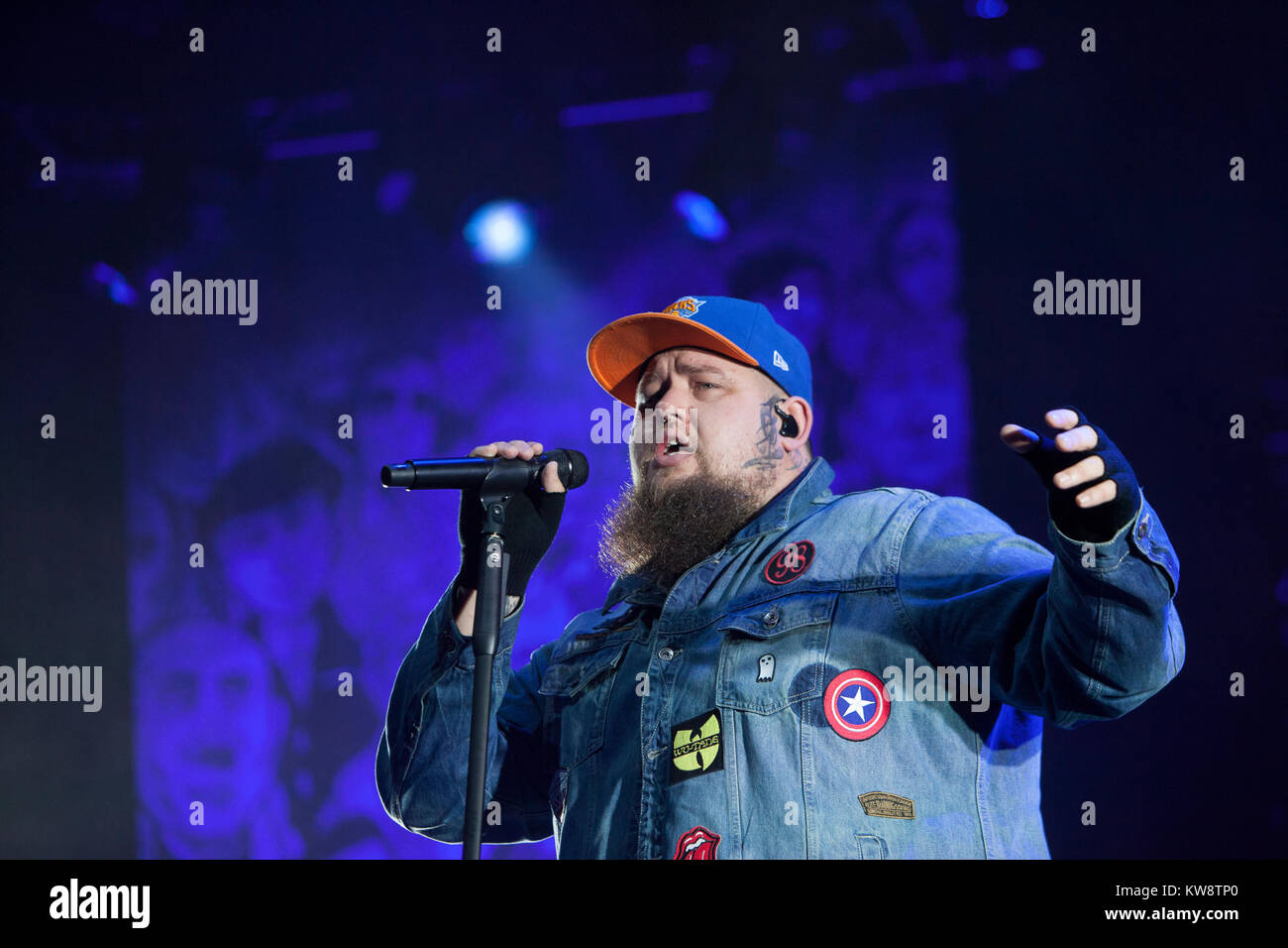 Edinburgh Rag Edinburgh, UK. 31st Dec, 2017. Rag'n'Bone Man on stage in Princess ...