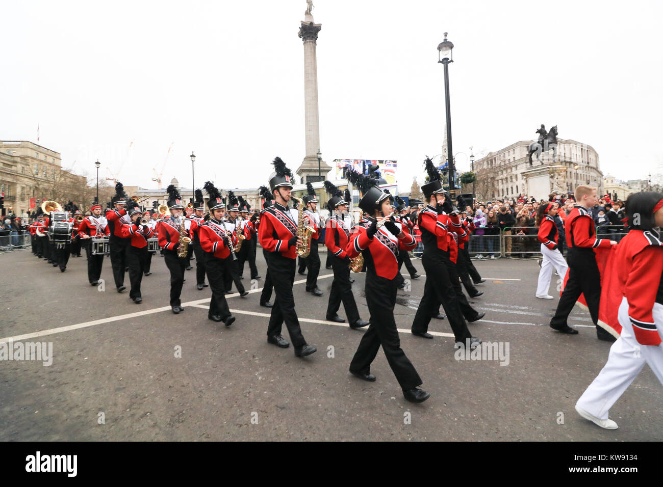 High school bands perform hi-res stock photography and images - Alamy