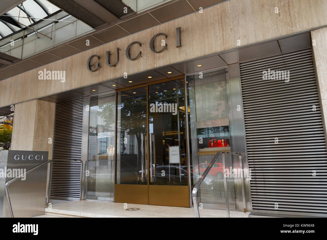 Gucci Bag High Resolution Stock Photography and Images - Alamy