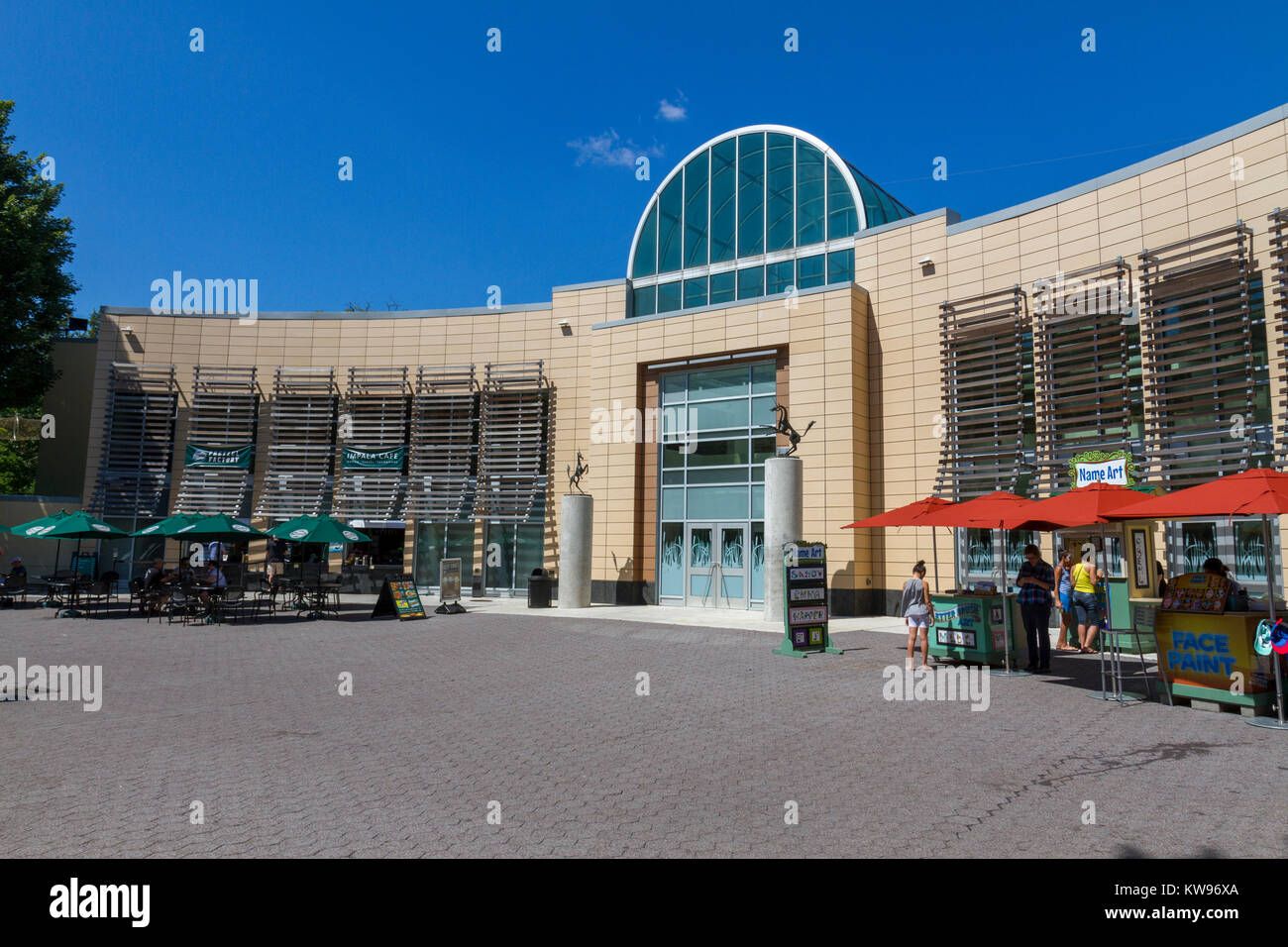 The Rare Animal Conservation Center In Philadelphia Zoo Philadelphia Pennsylvania United States Stock Photo Alamy The Rare Animal Conservation Center In Philadelphia Zoo Philadelphia Pennsylvania United States Stock Photo Alamy