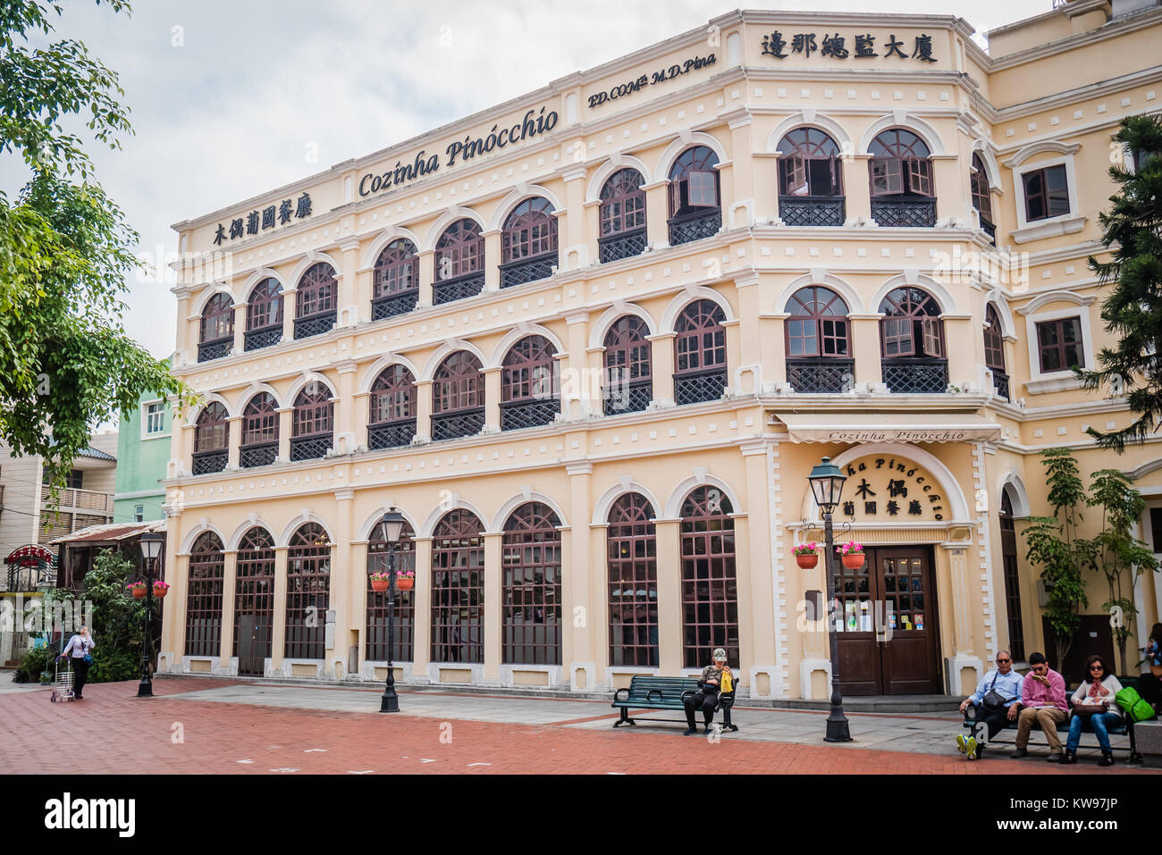 cozinha-pinocchio-restaurant-taipa-macau-hi-res-stock-photography-and