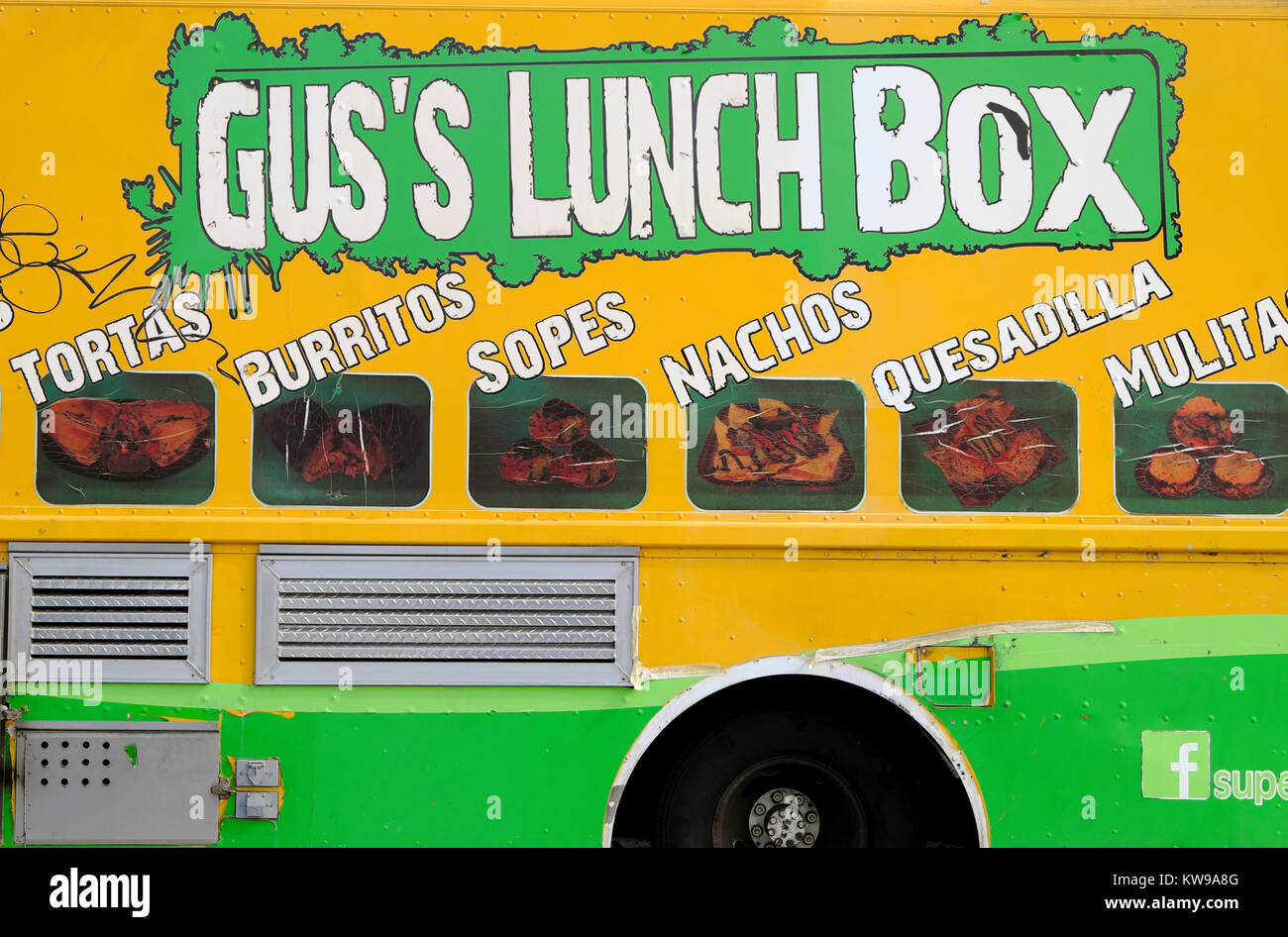 Gus's Lunch Box Mexican food cart van parked at lunchtime in the Silver Lake neighborhood of Los Angeles, California, KATHY DEWITT Stock Photo