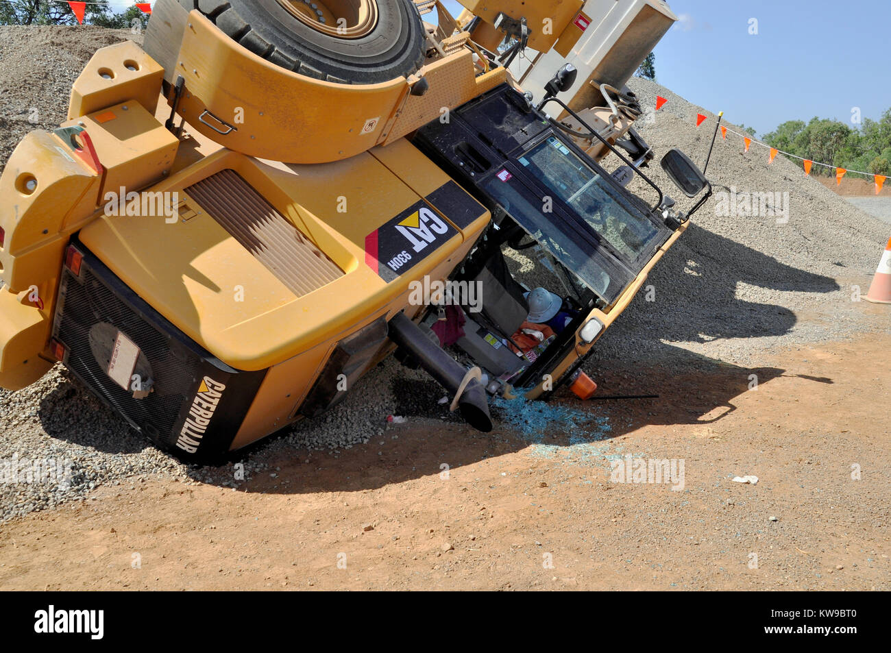 Front End Loader CAT 93OH CATERPILLAR in work accident Stock Photo