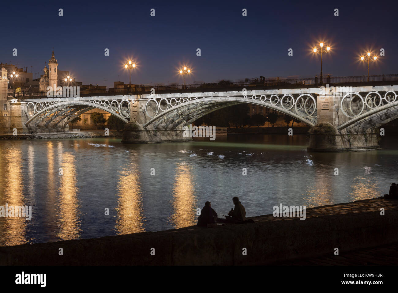 Puente de triana hi-res stock photography and images - Alamy