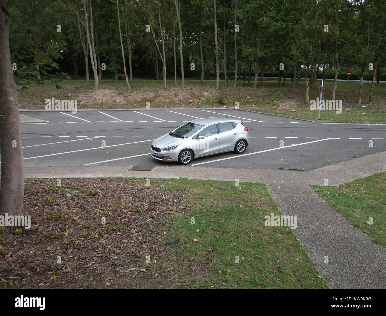 Empty car park hi-res stock photography and images - Alamy