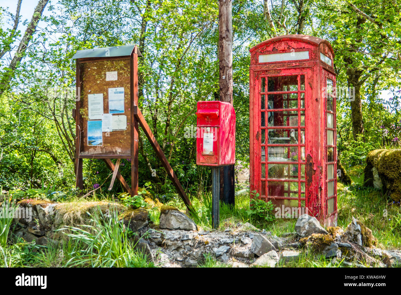 Telephone booth and letter box in the scottish wilderness Stock Photo
