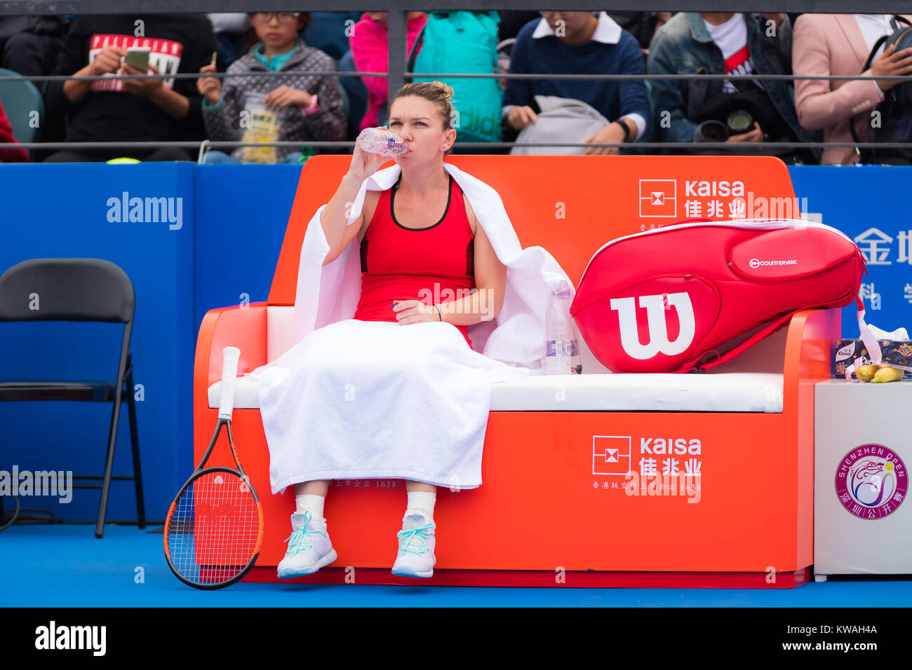 2018 simona halep hi-res stock photography and images - Page 2 - Alamy