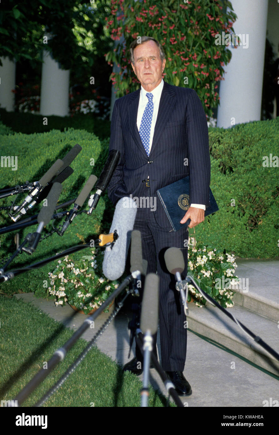 United States President George H.W. Bush holds a press conference in the Rose Garden of the White House in Washington, DC following his first day of summit talks with Soviet President Mikhail Gorbachev on May 31, 1990. Credit: Ron Sachs/CNP Photo via Credit: Newscom/Alamy Live News Stock Photo