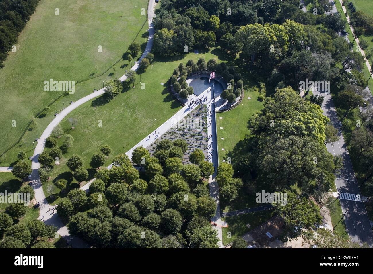 Aerial view of the Korean War Memorial, Washington, D.C. The memorial is in the form of a triangle intersecting a circle with an engraved granite wall on one side. It was dedicated on July 27, 1995. (BSLOC 2014 11 278) Stock Photo