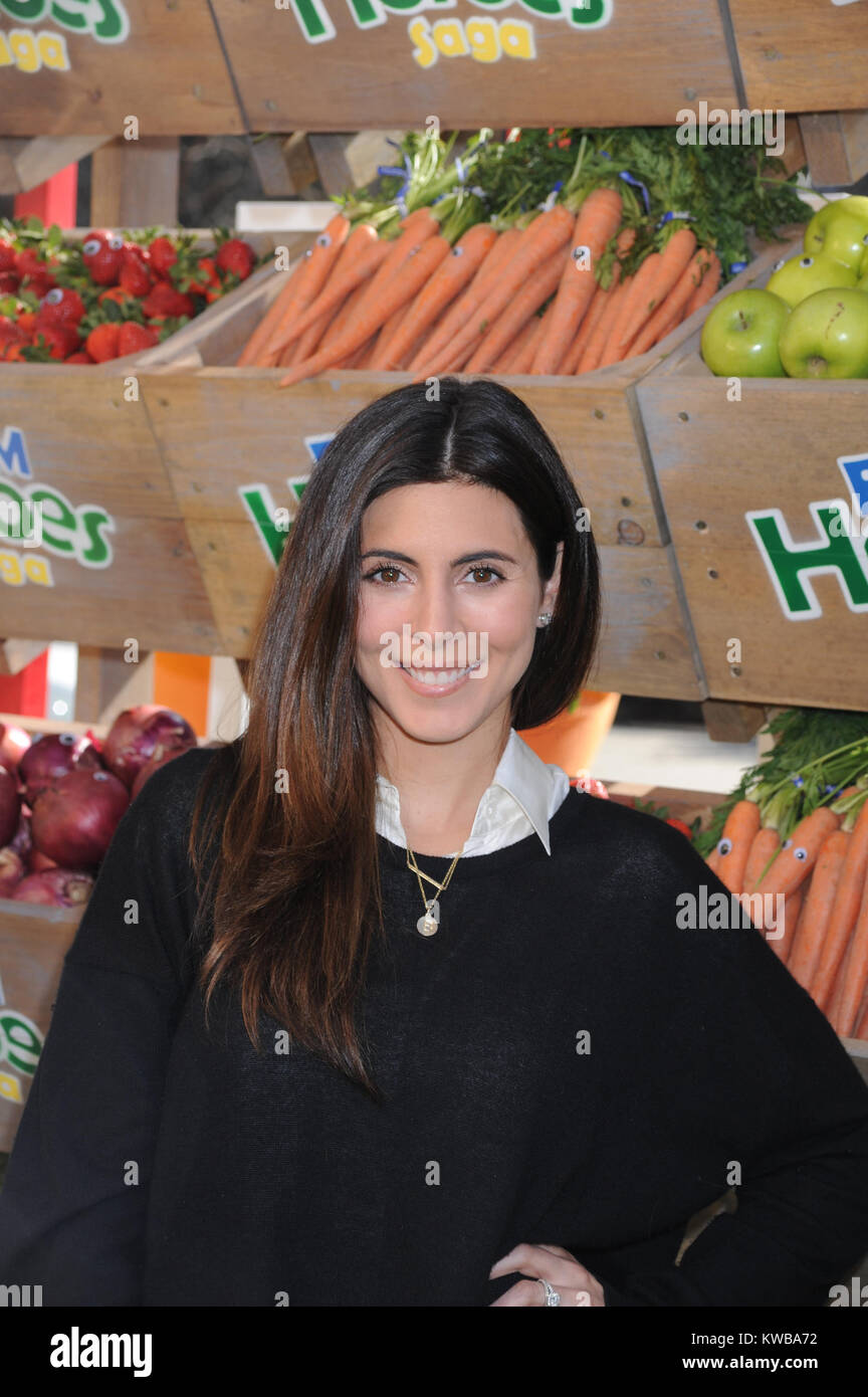 NEW YORK, NY - APRIL 09: Vanessa Lachey and Jamie Lynn Sigler join King